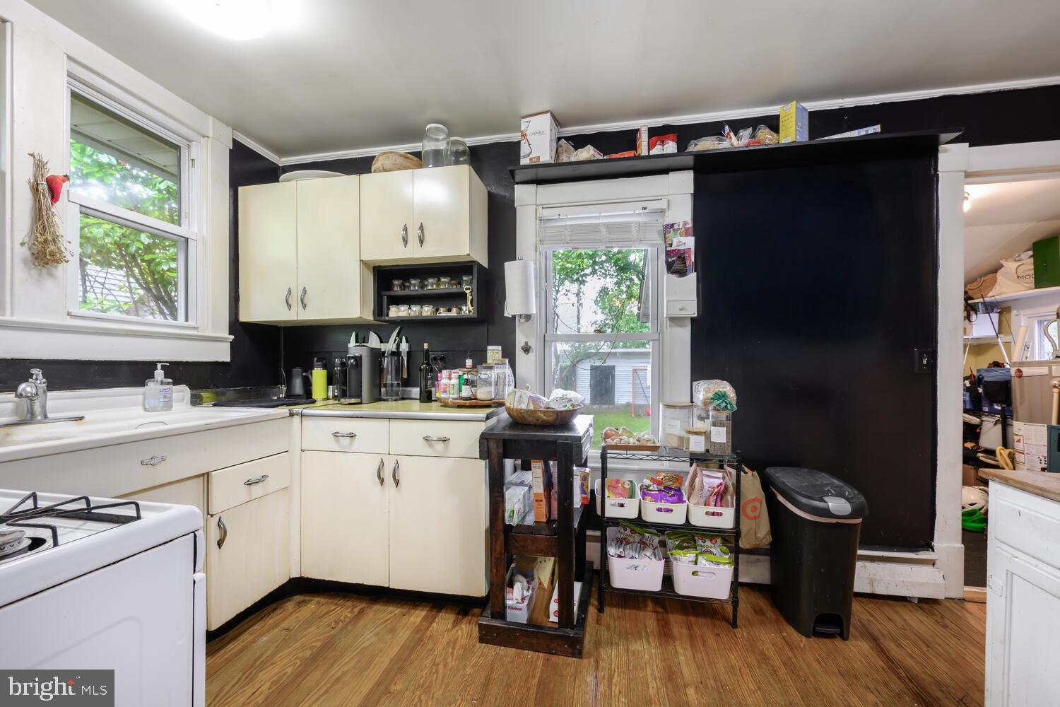 365 GLEBE ROAD