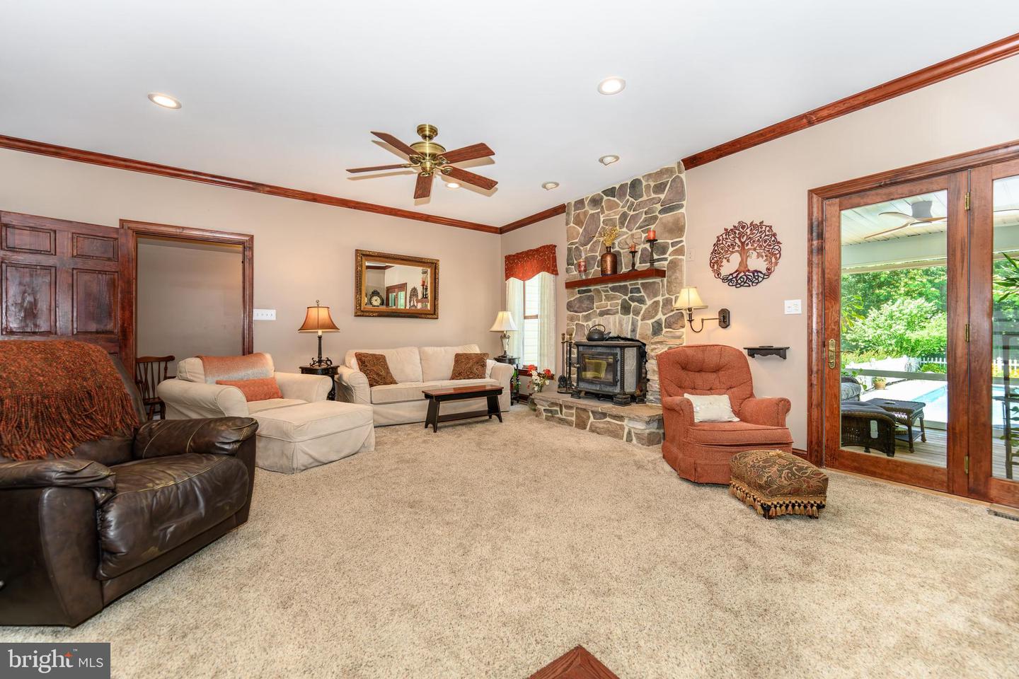 8846 High Banks Dr