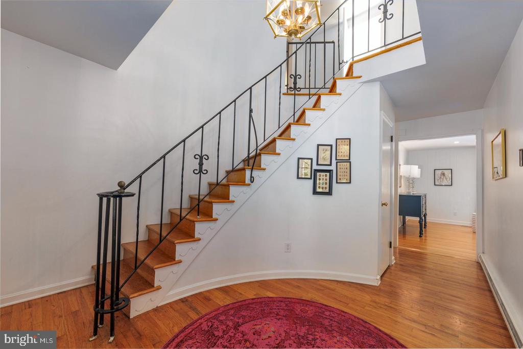 7592 Tred Avon Cir