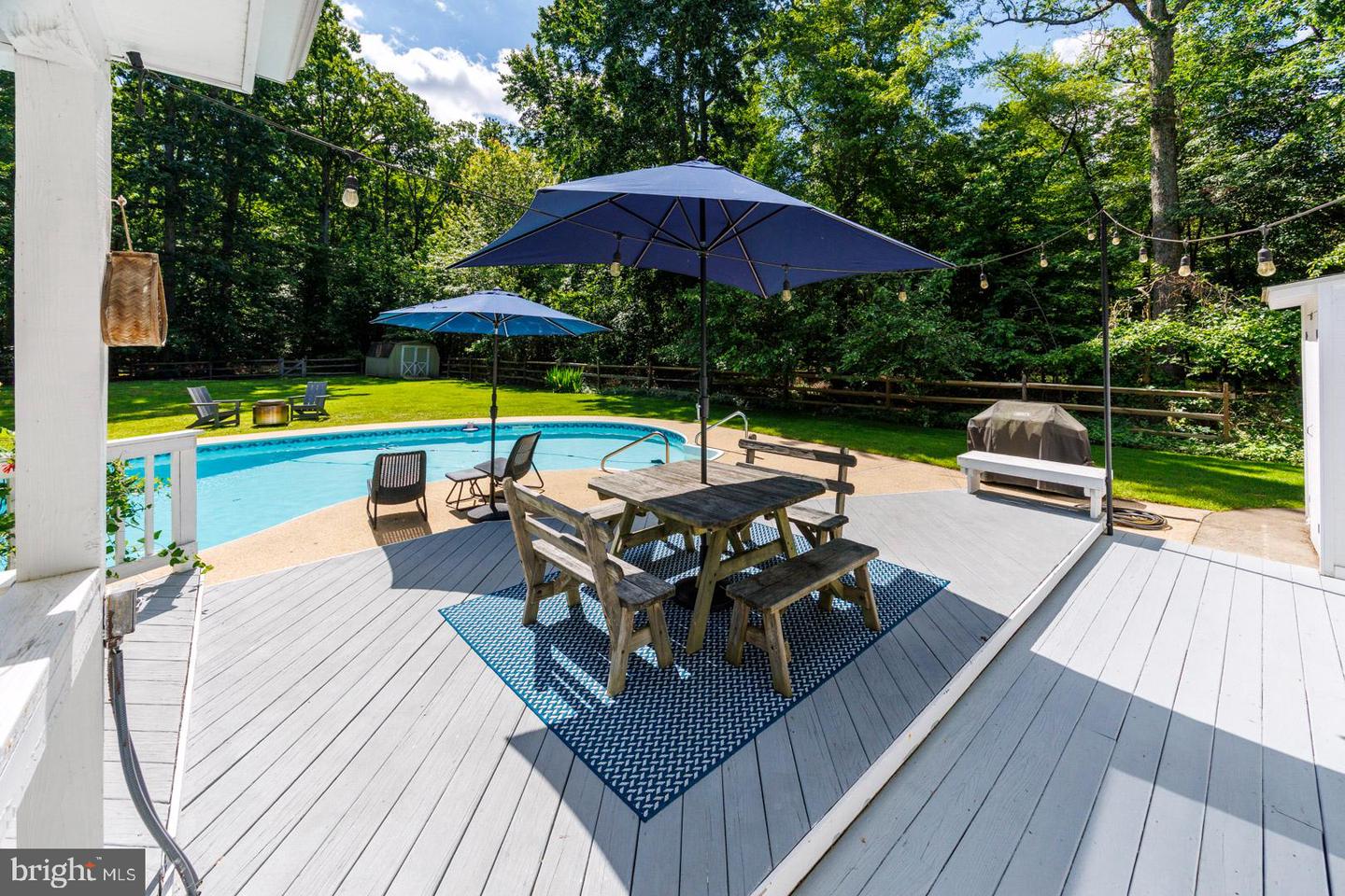 7592 Tred Avon Cir