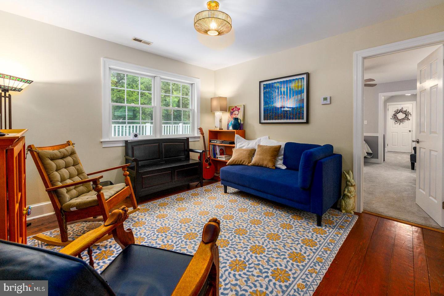 111 W Oak Ave