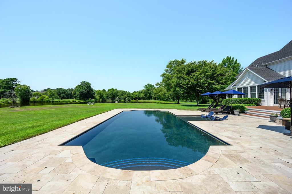 6561 Baileys Pond Rd
