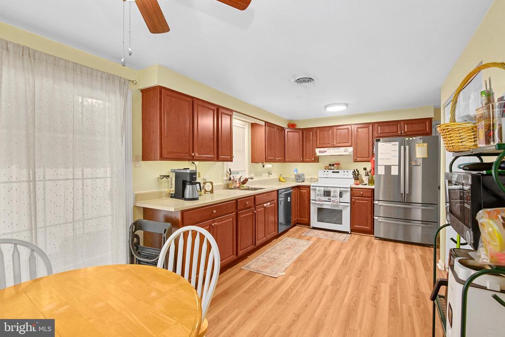 604 Hazelwood Dr