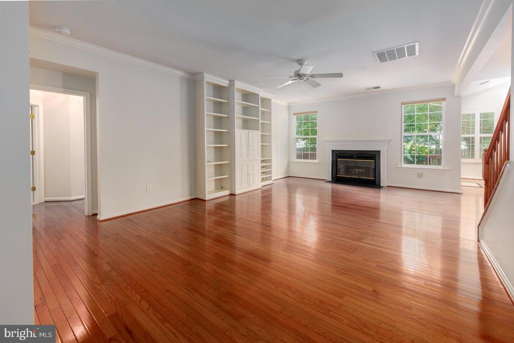 227 Bethune Dr