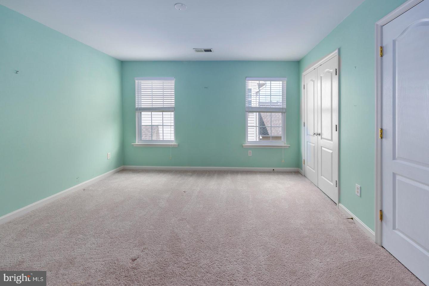 227 Bethune Dr