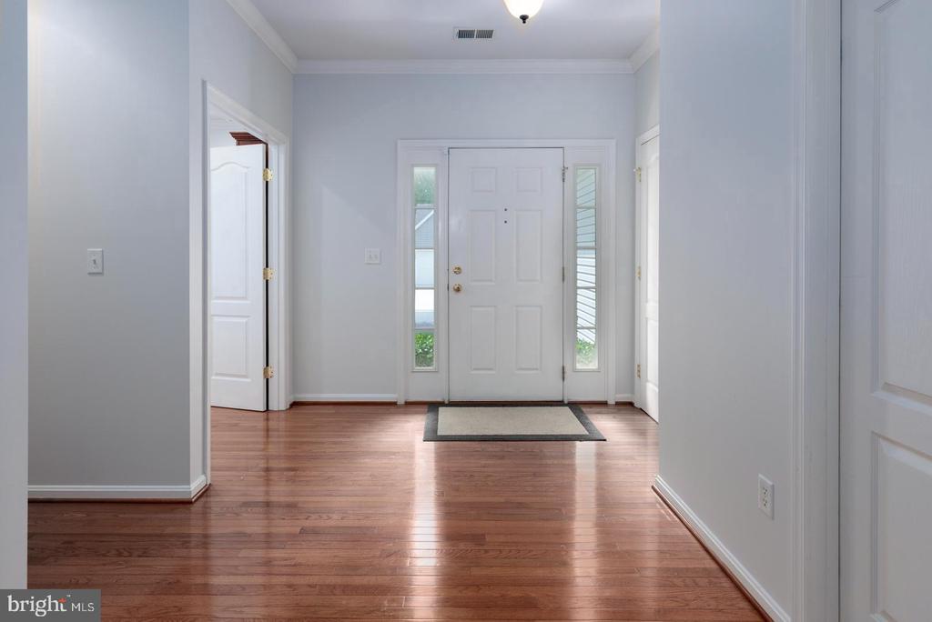 227 Bethune Dr