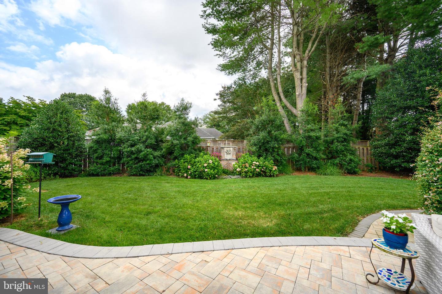 6 Papermill St