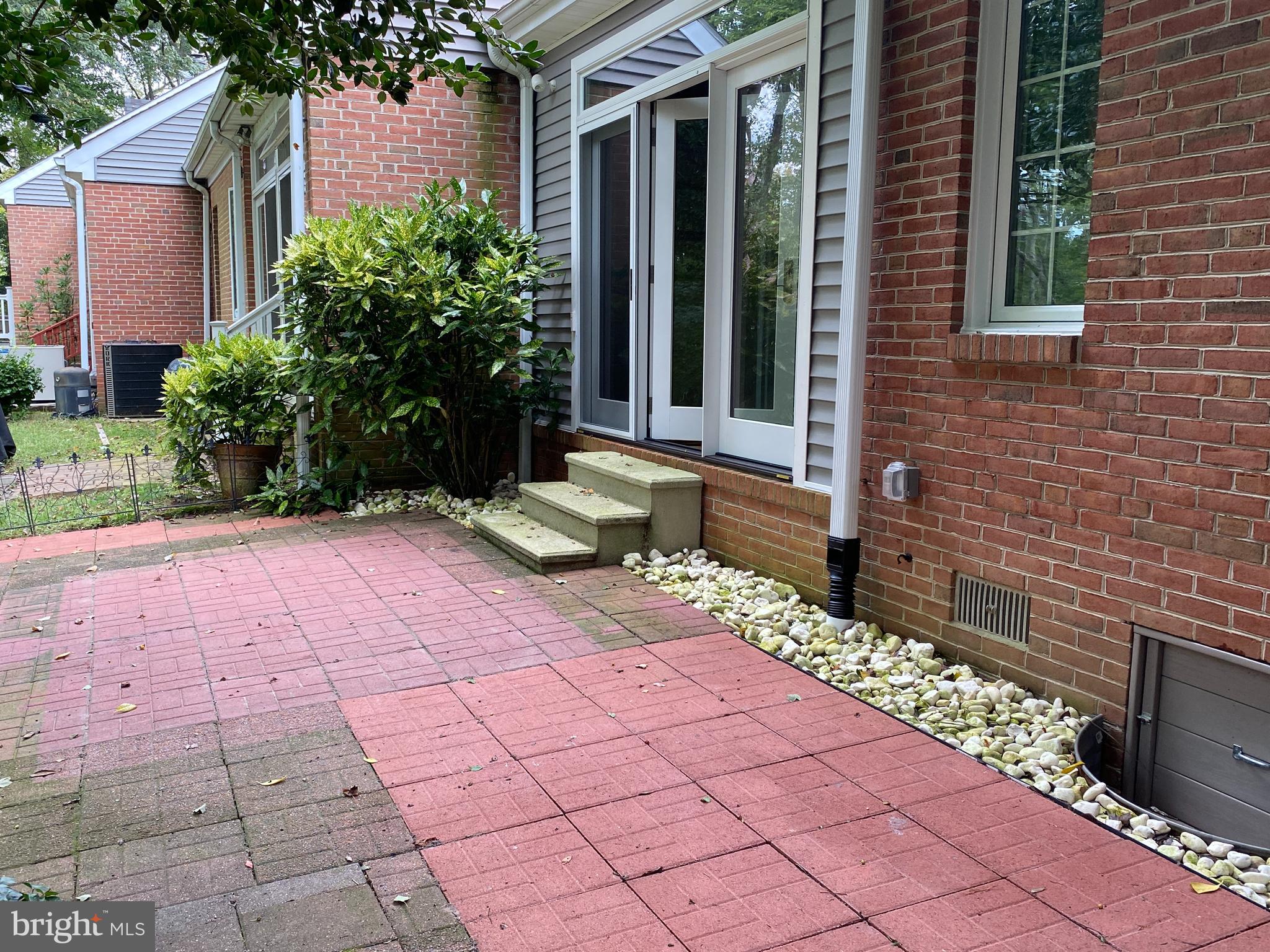 1175 S WASHINGTON ST #1