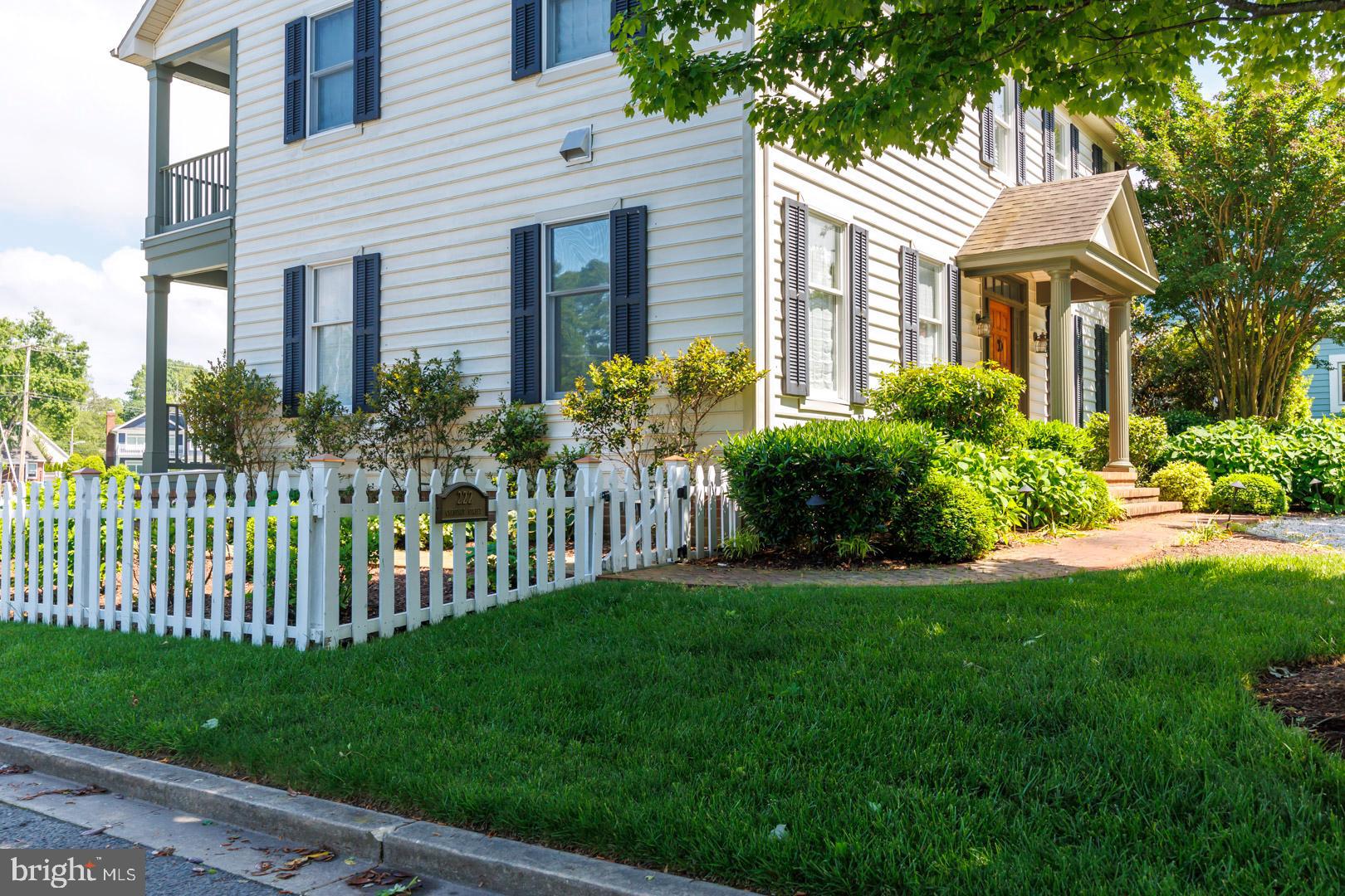 222 Chestnut