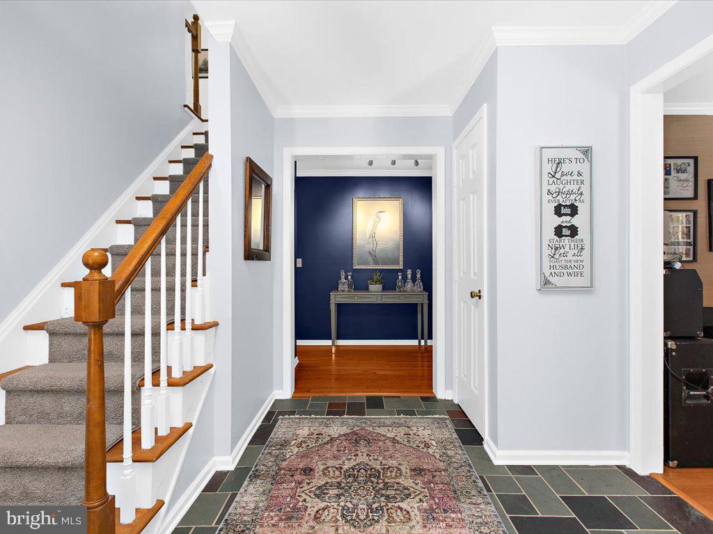 6889 TRAVELERS REST CIRCLE