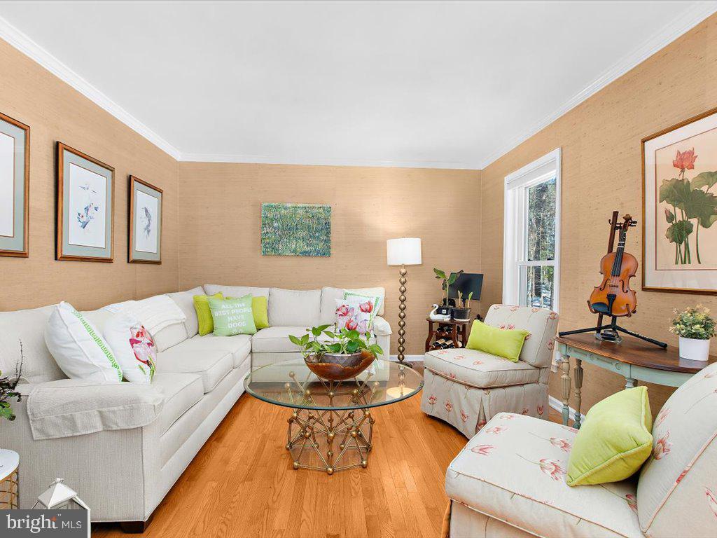 6889 TRAVELERS REST CIRCLE