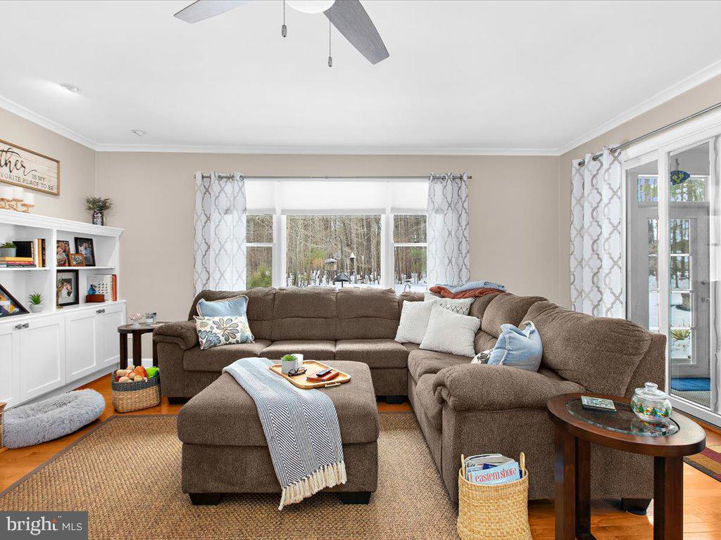 6889 TRAVELERS REST CIRCLE