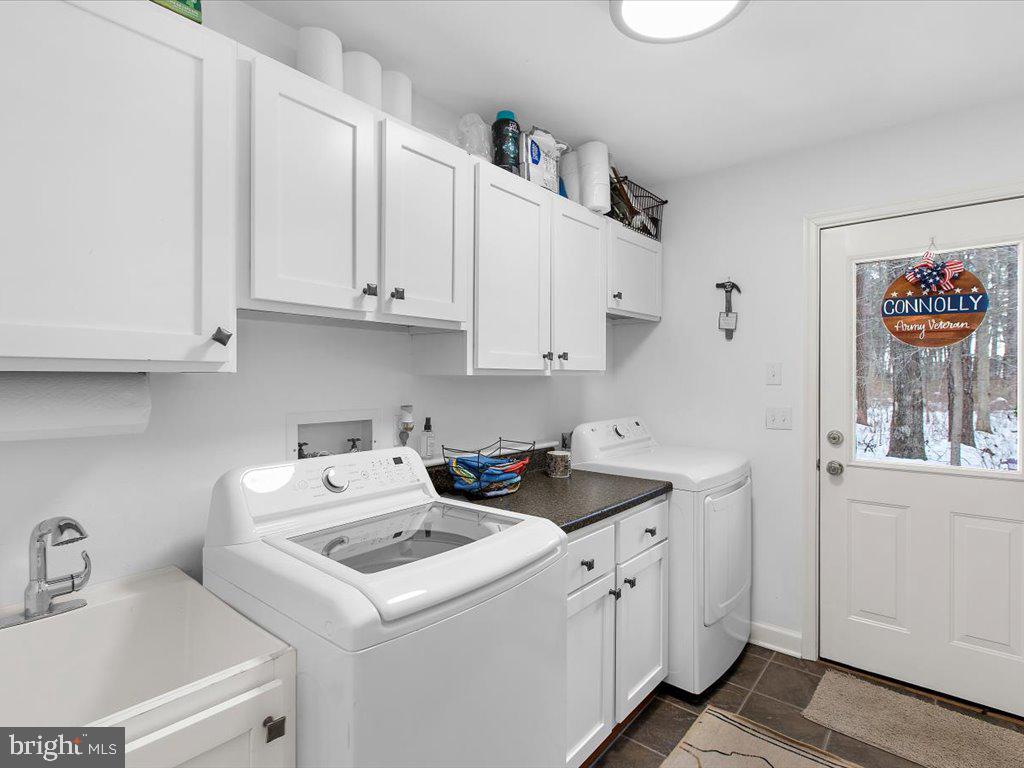 6889 TRAVELERS REST CIRCLE