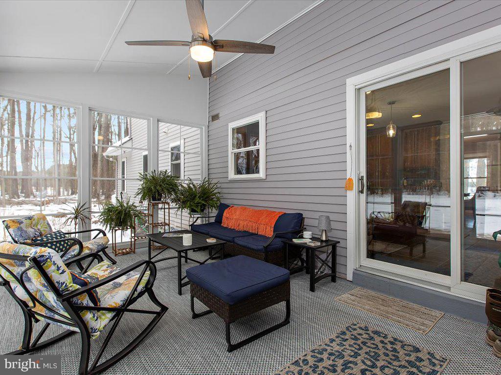 6889 TRAVELERS REST CIRCLE