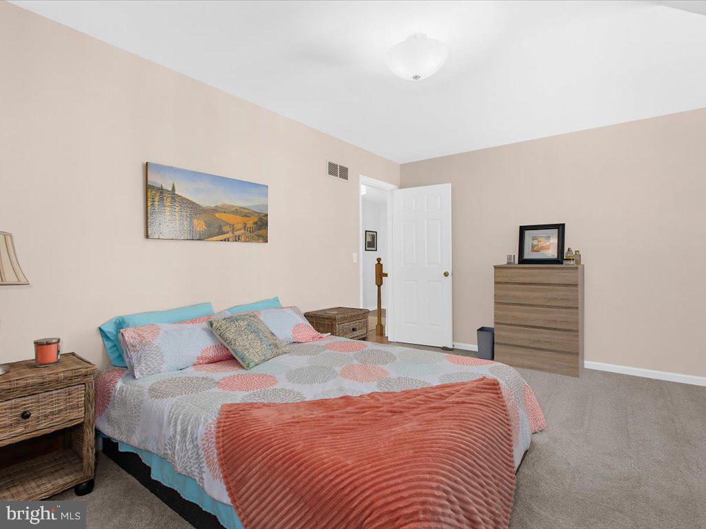 6889 TRAVELERS REST CIRCLE