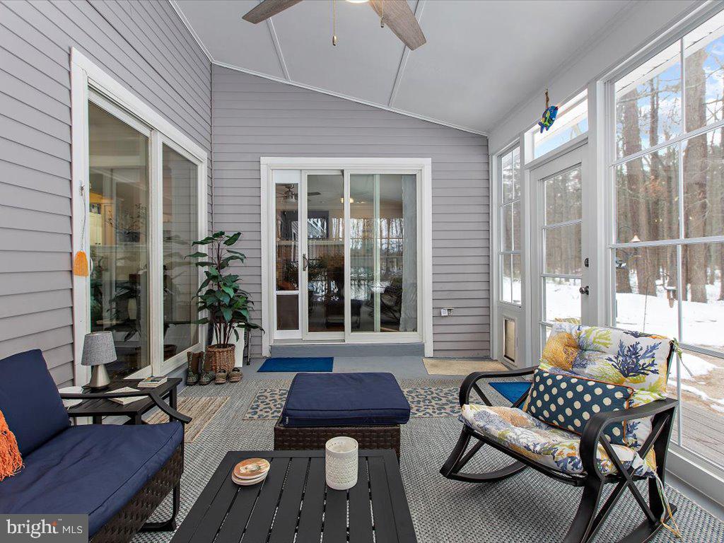 6889 TRAVELERS REST CIRCLE