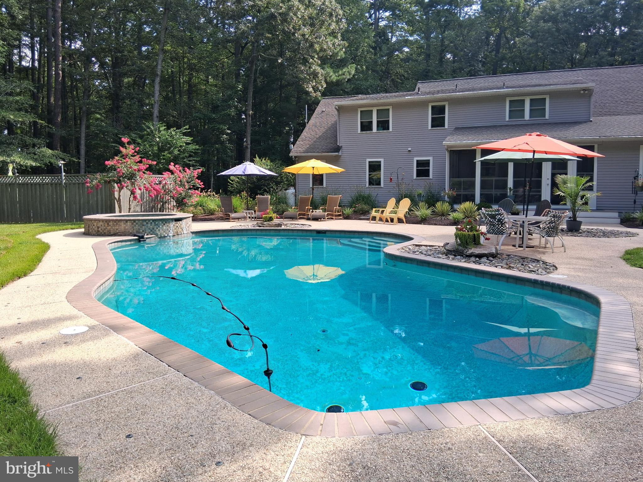 6889 TRAVELERS REST CIRCLE