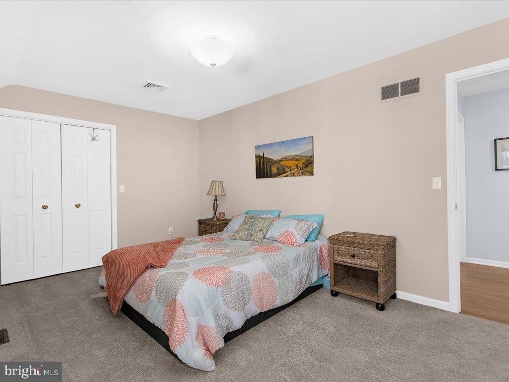 6889 TRAVELERS REST CIRCLE