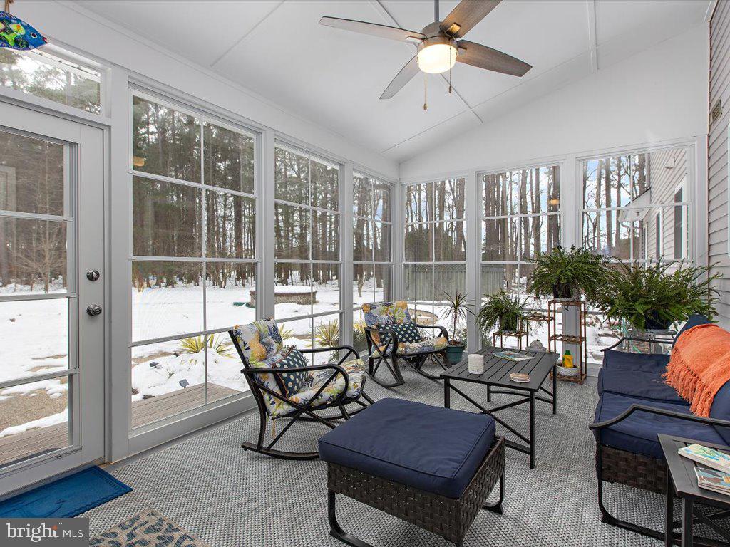 6889 TRAVELERS REST CIRCLE