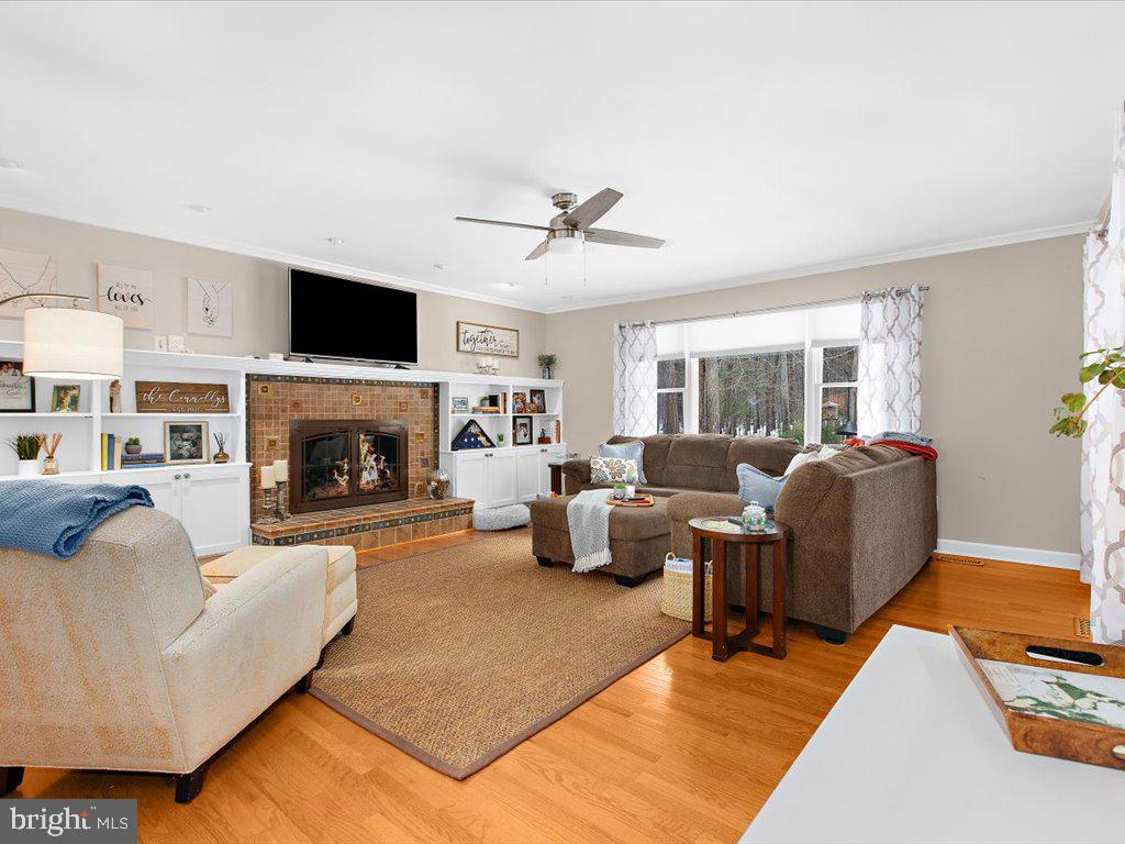 6889 TRAVELERS REST CIRCLE