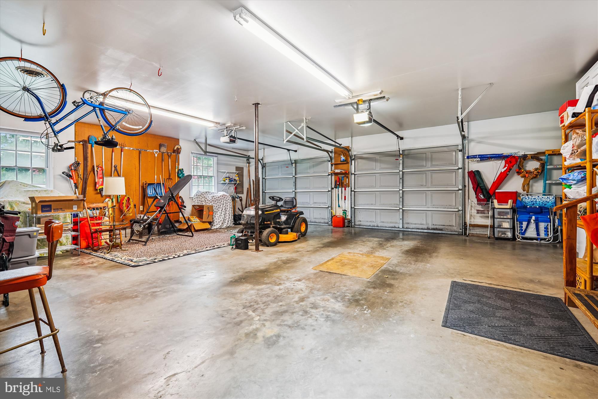 110 W OAK AVENUE