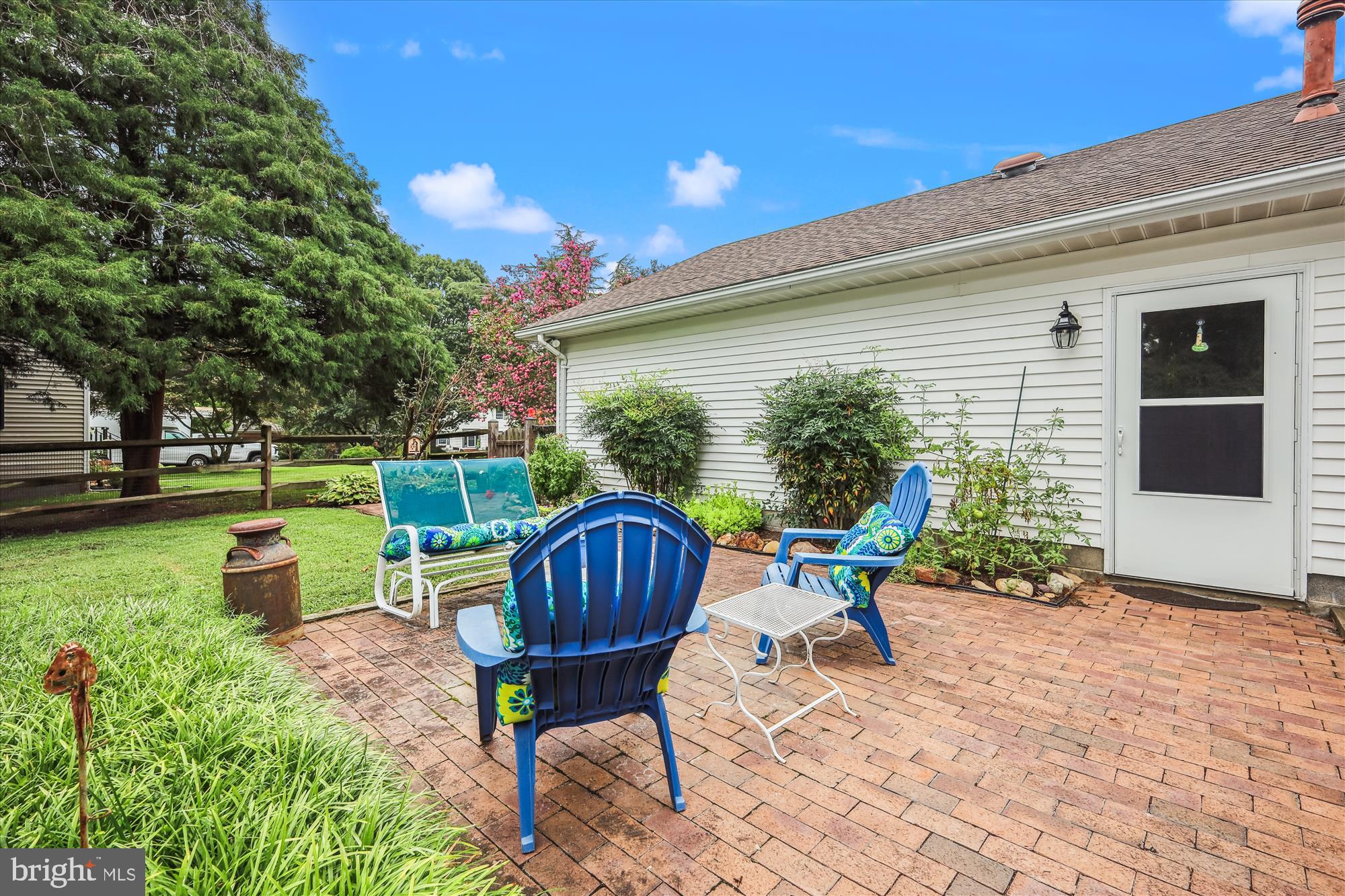 110 W OAK AVENUE