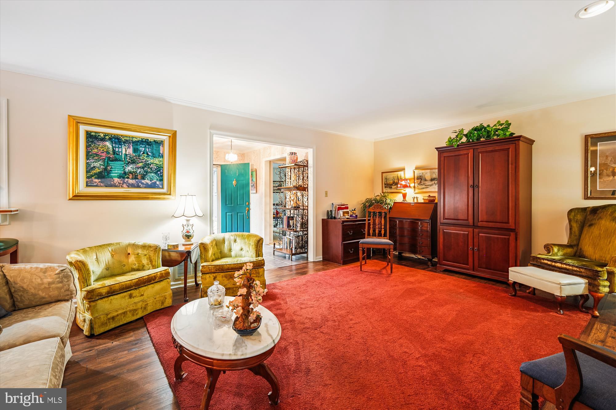 110 W OAK AVENUE