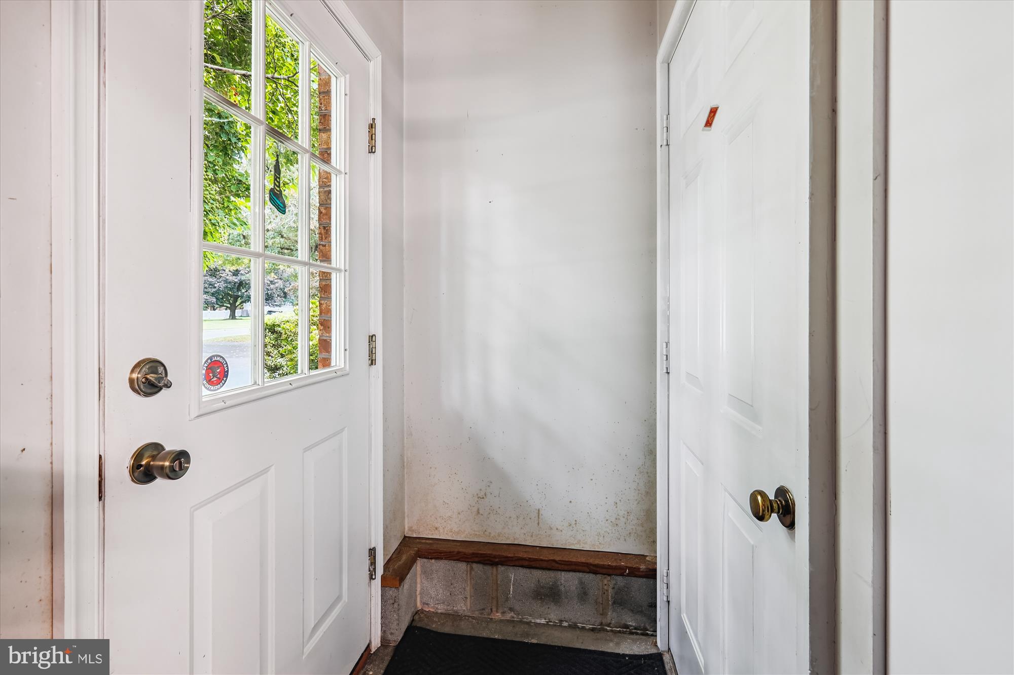 110 W OAK AVENUE