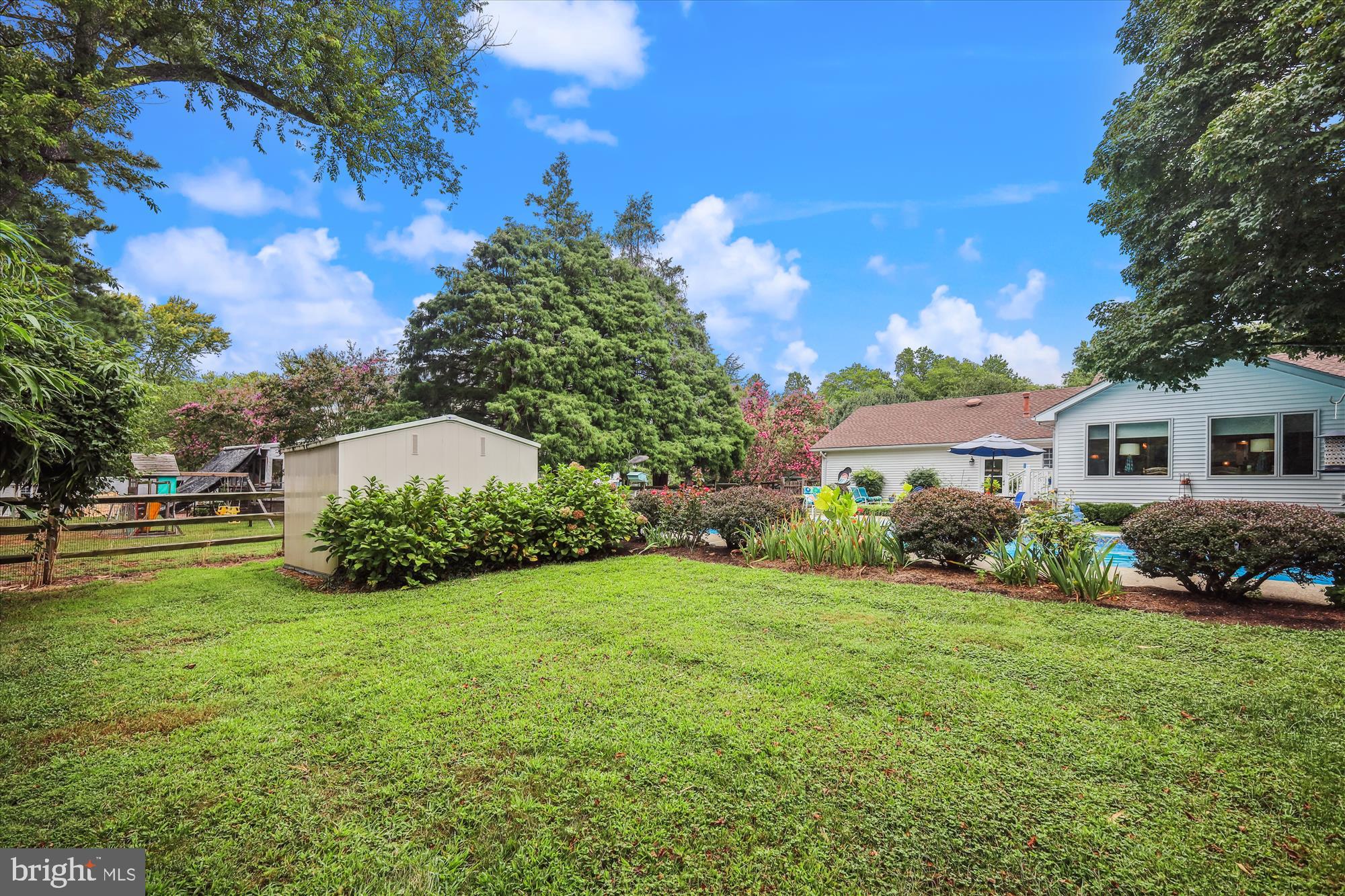 110 W OAK AVENUE