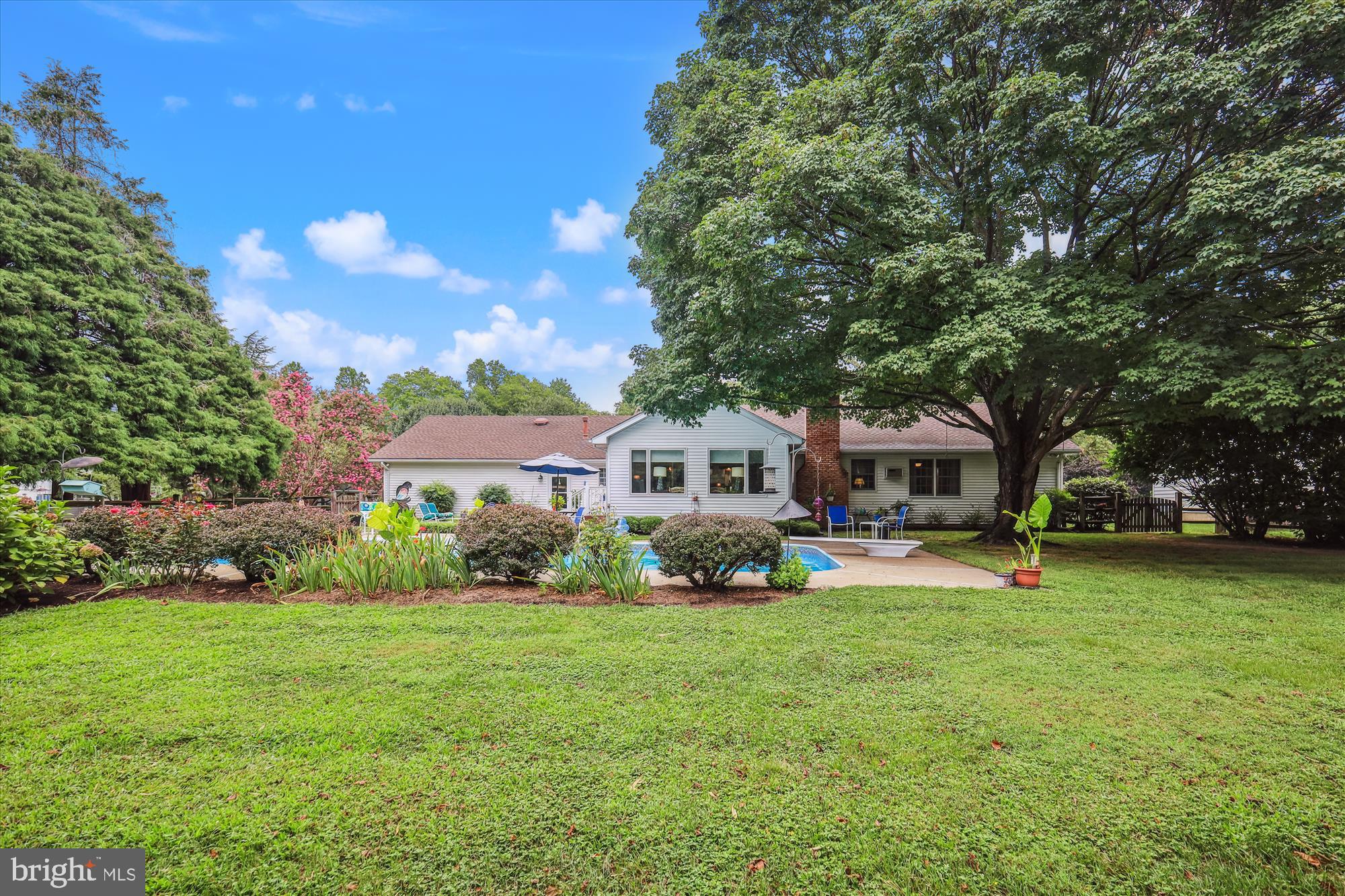 110 W OAK AVENUE