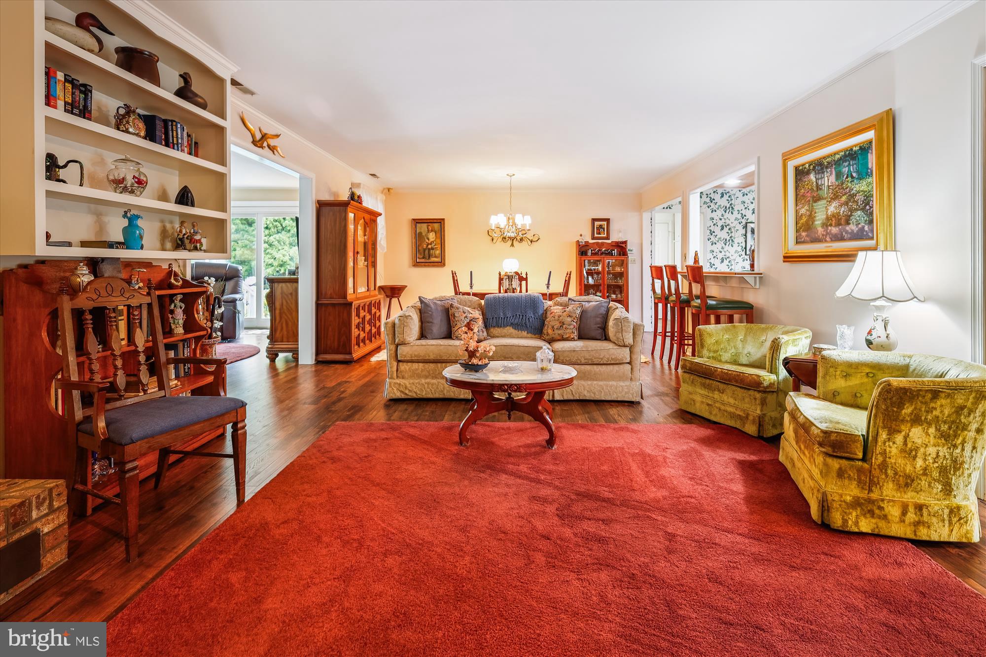 110 W OAK AVENUE