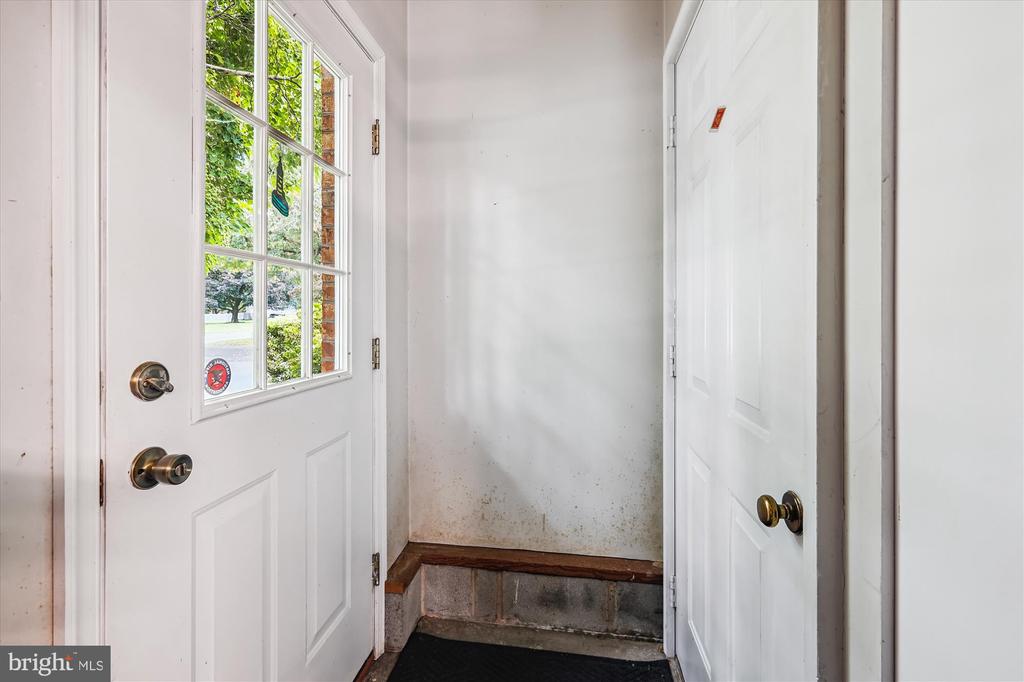 110 W OAK AVENUE