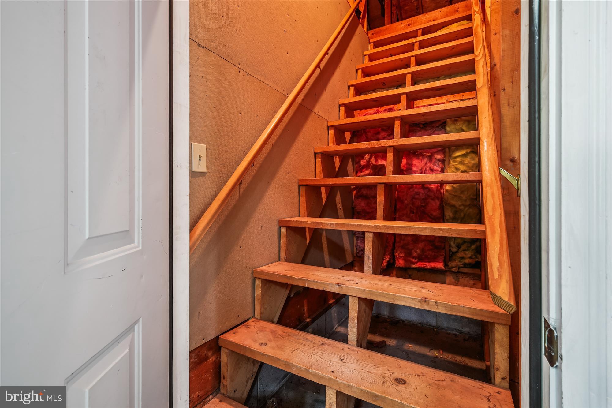 110 W OAK AVENUE