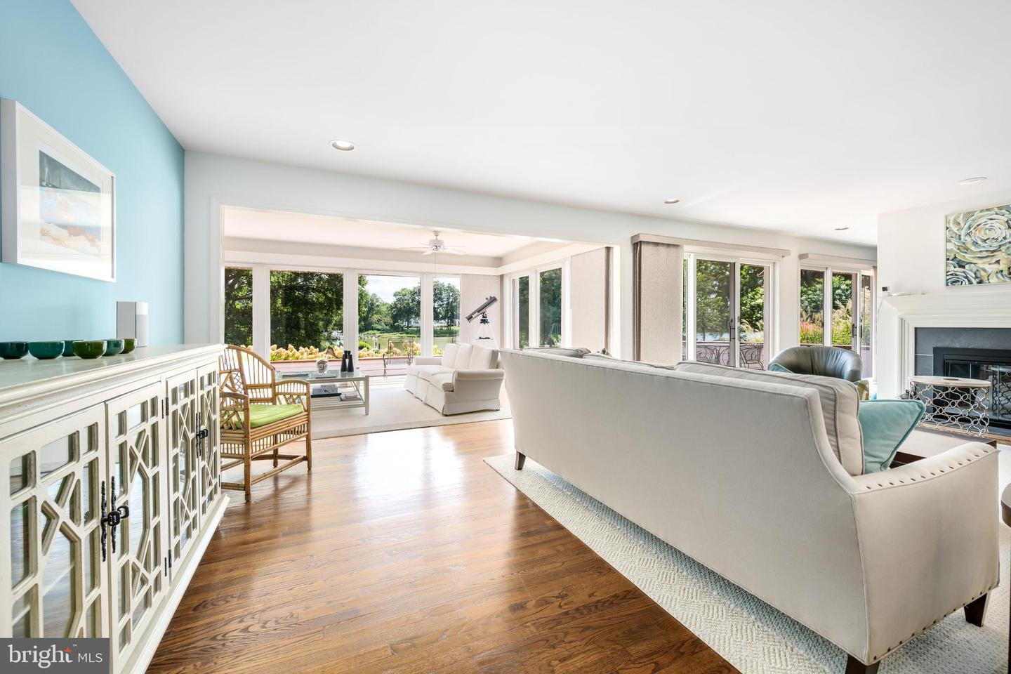 4721 Sailors Ln