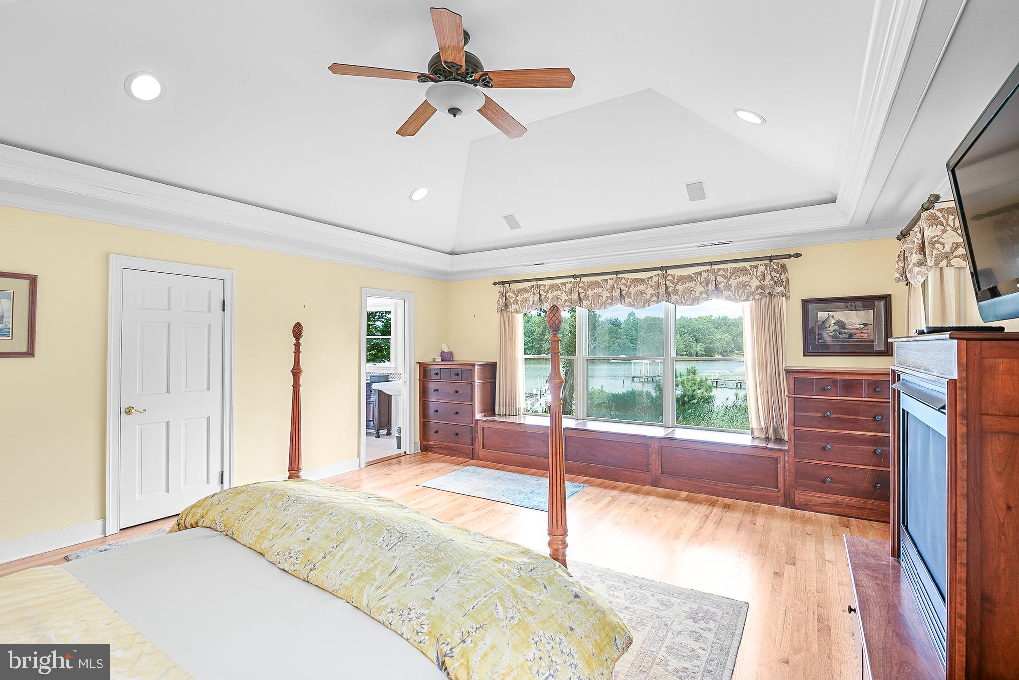 7761 WOODLAND CIRCLE