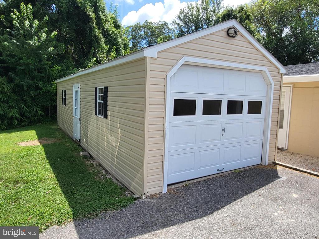 320 Glebe Rd