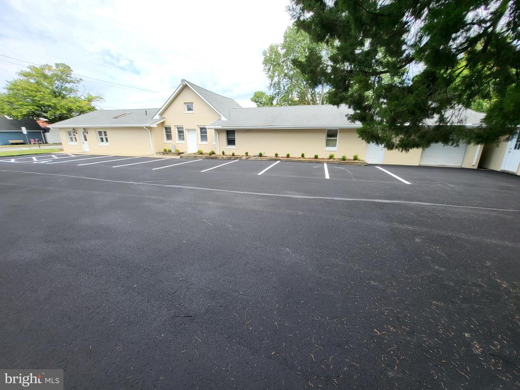 320 Glebe Rd