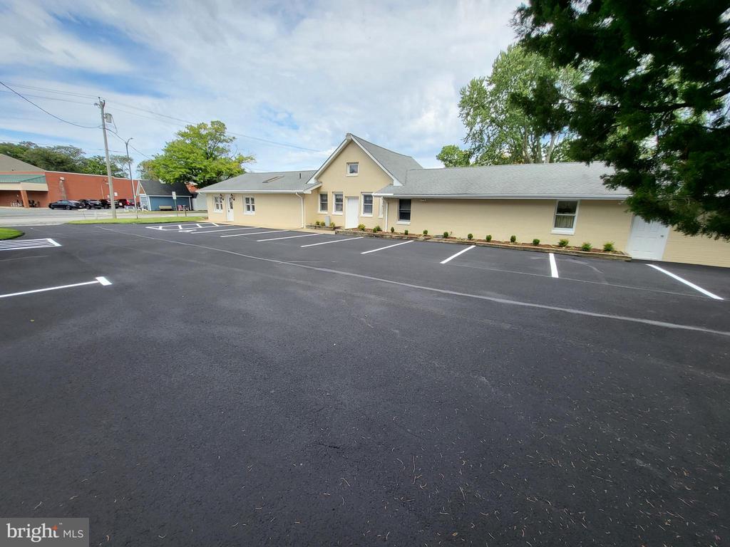 320 Glebe Rd