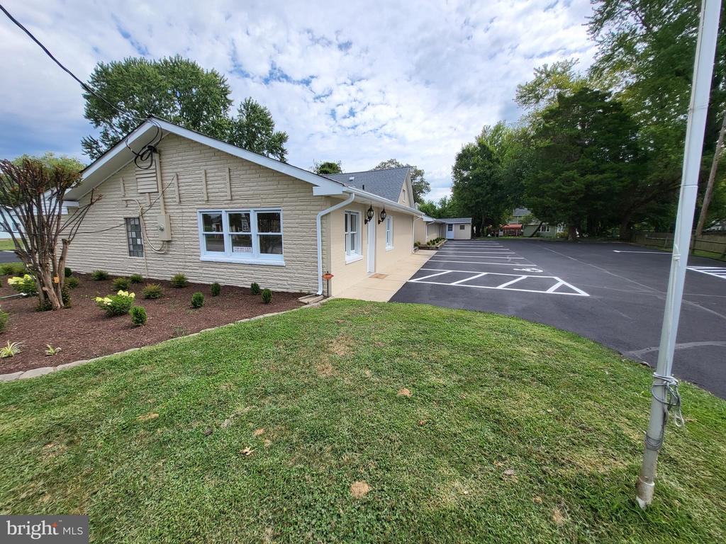 320 Glebe Rd