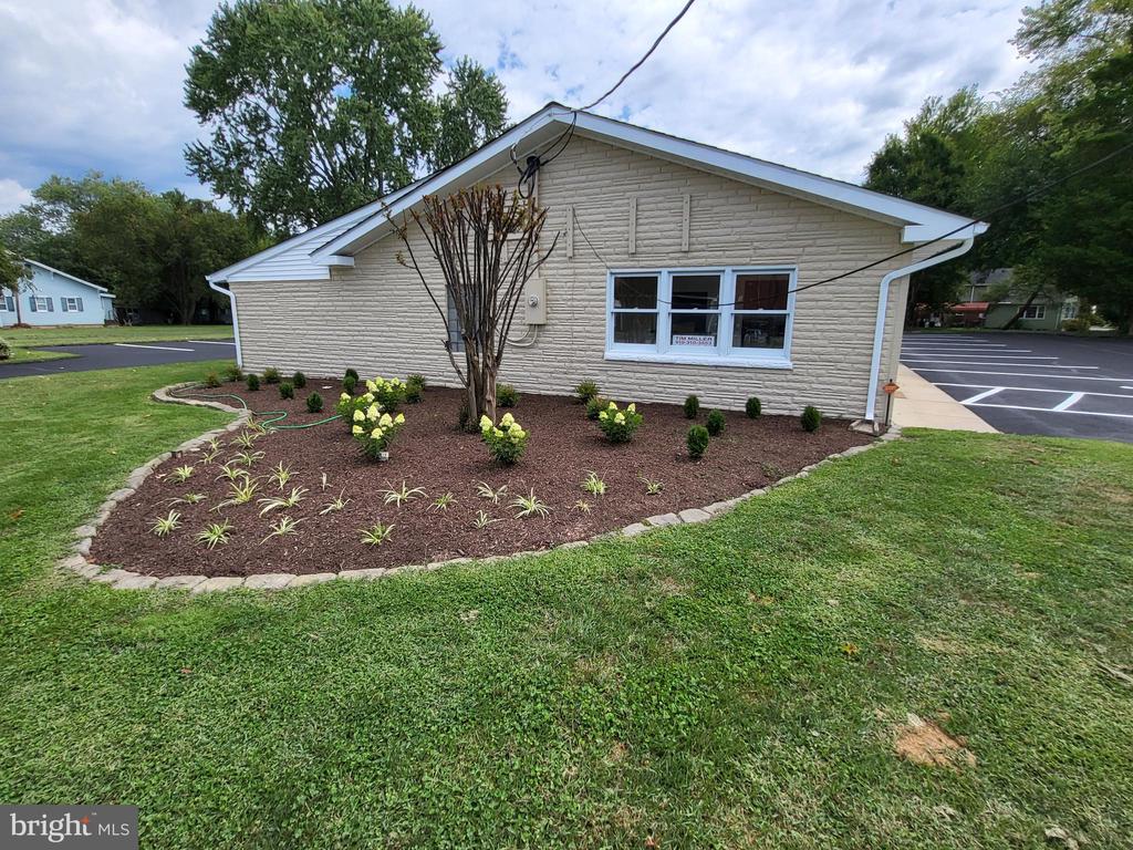 320 Glebe Rd