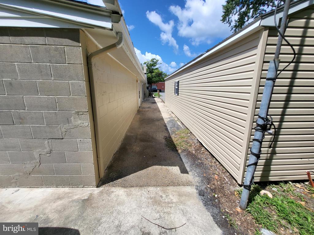 320 Glebe Rd