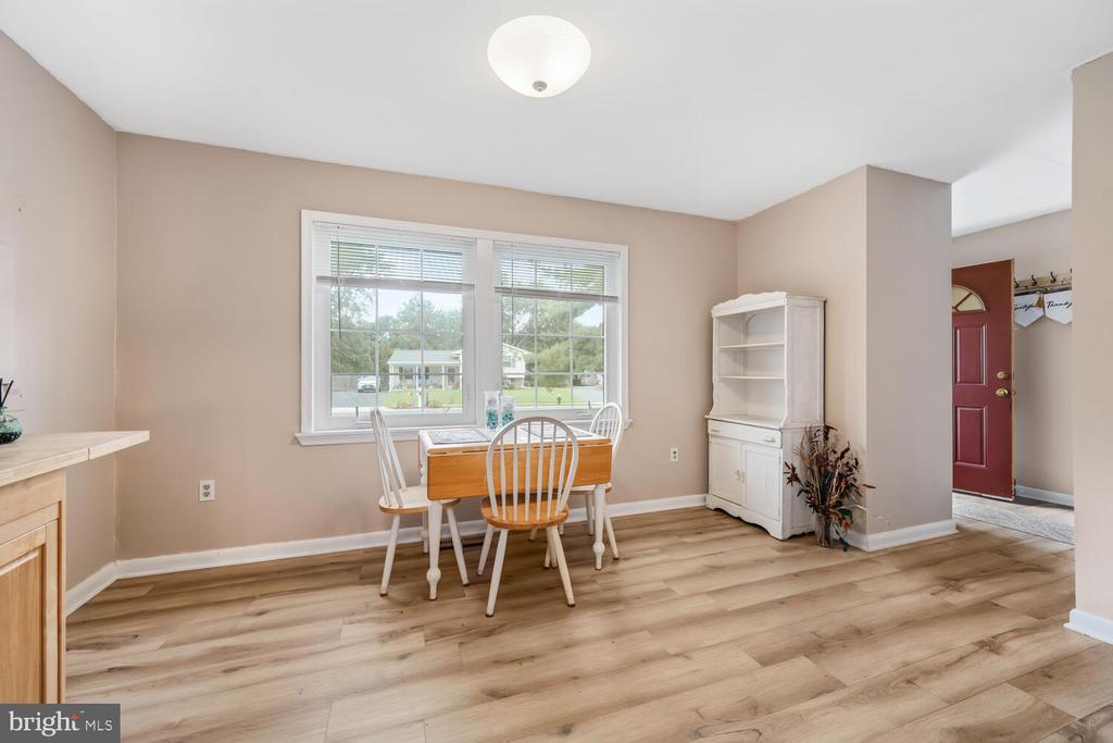 7347 Shirley Dr