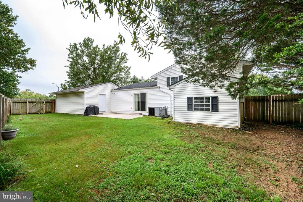 7347 Shirley Dr
