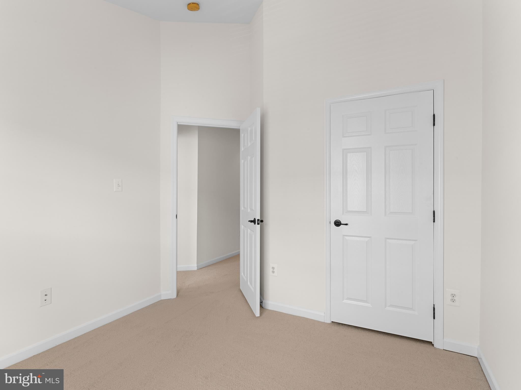 300 DIXON STREET 307