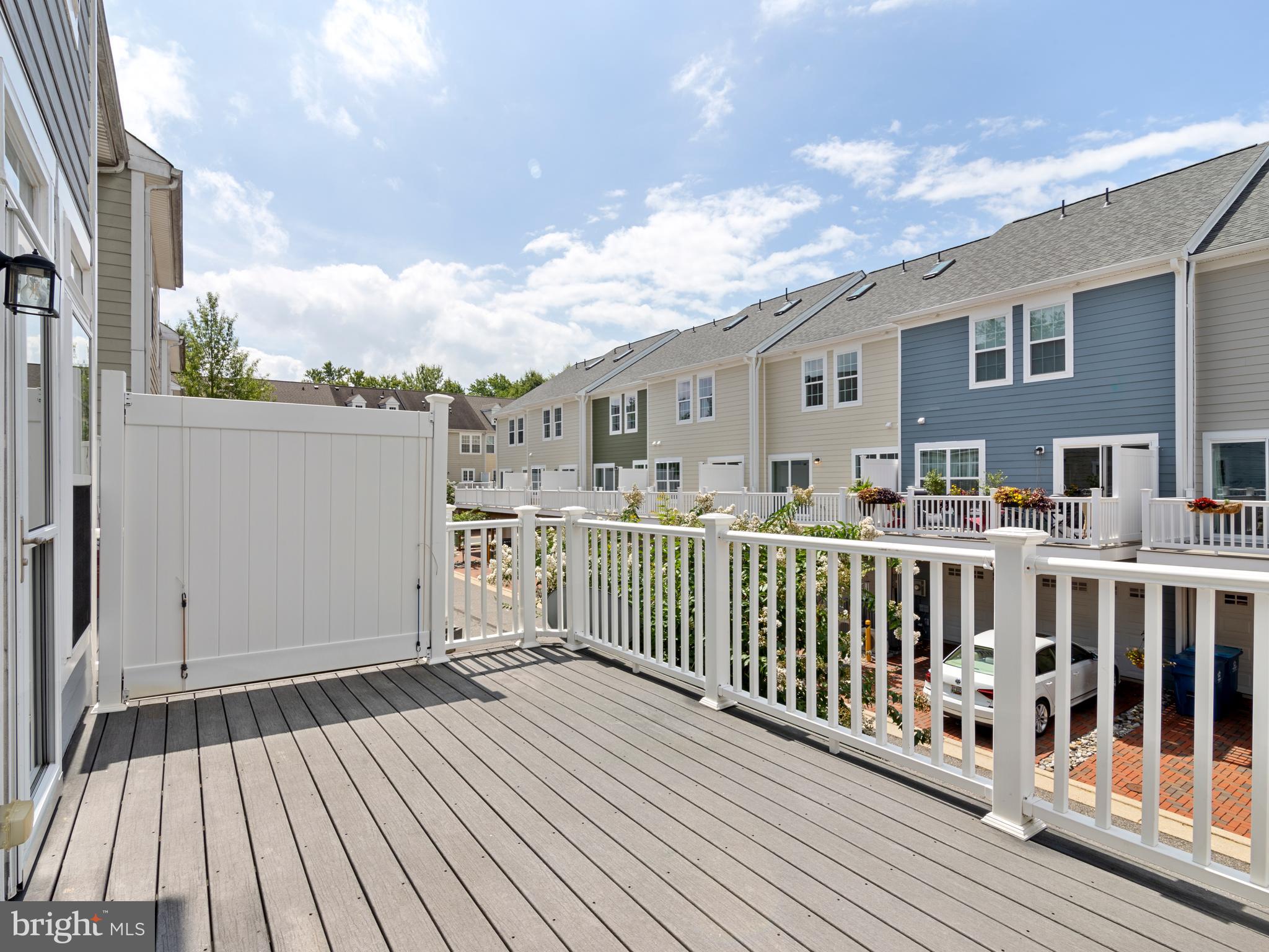 300 DIXON STREET 307