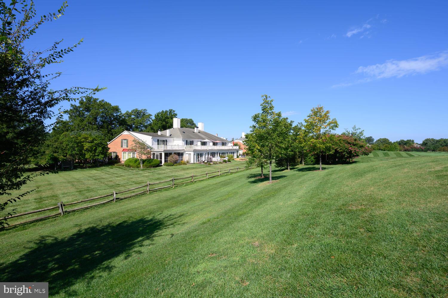 9539 QUAIL HOLLOW 303