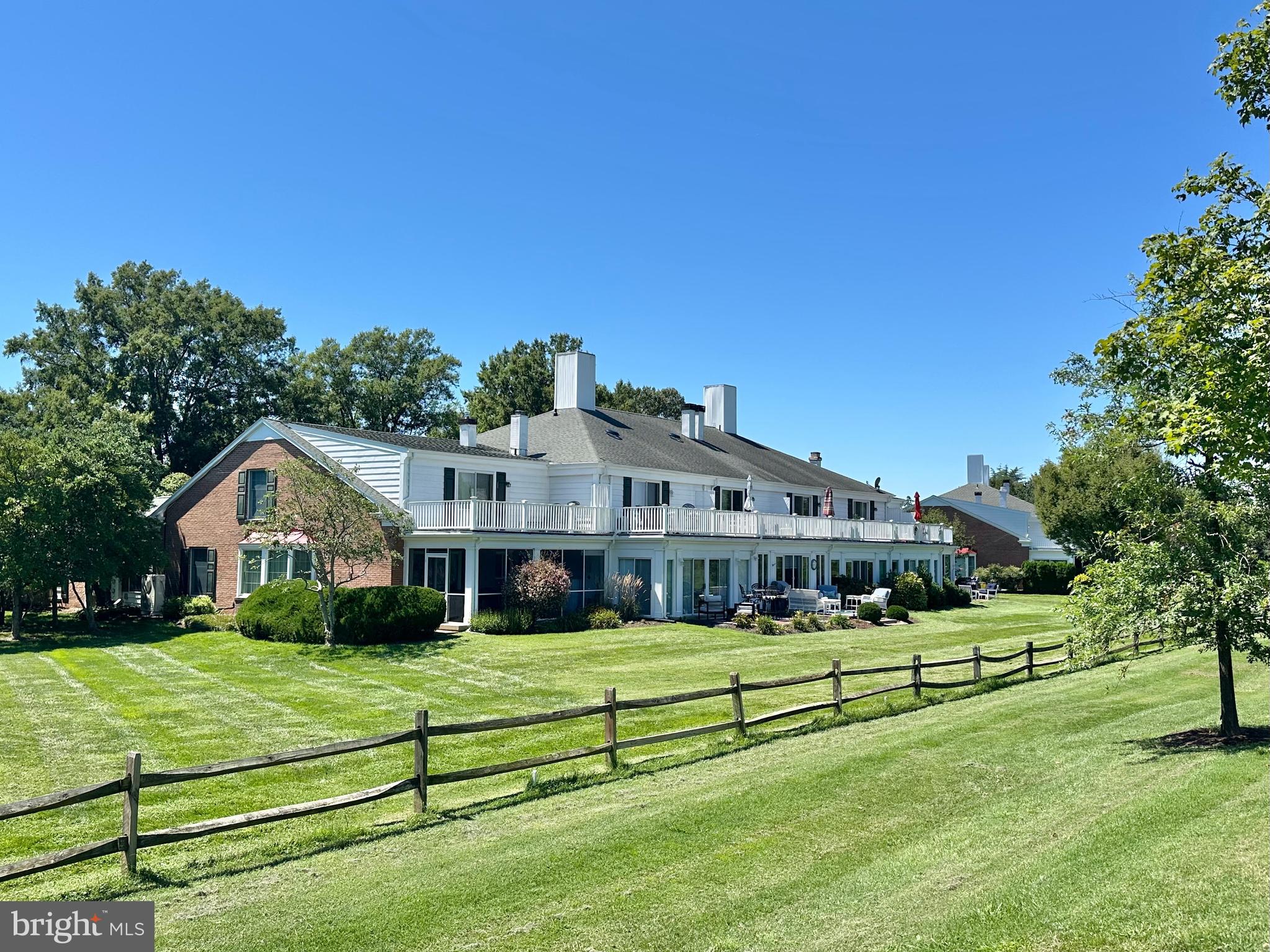 9539 QUAIL HOLLOW 303