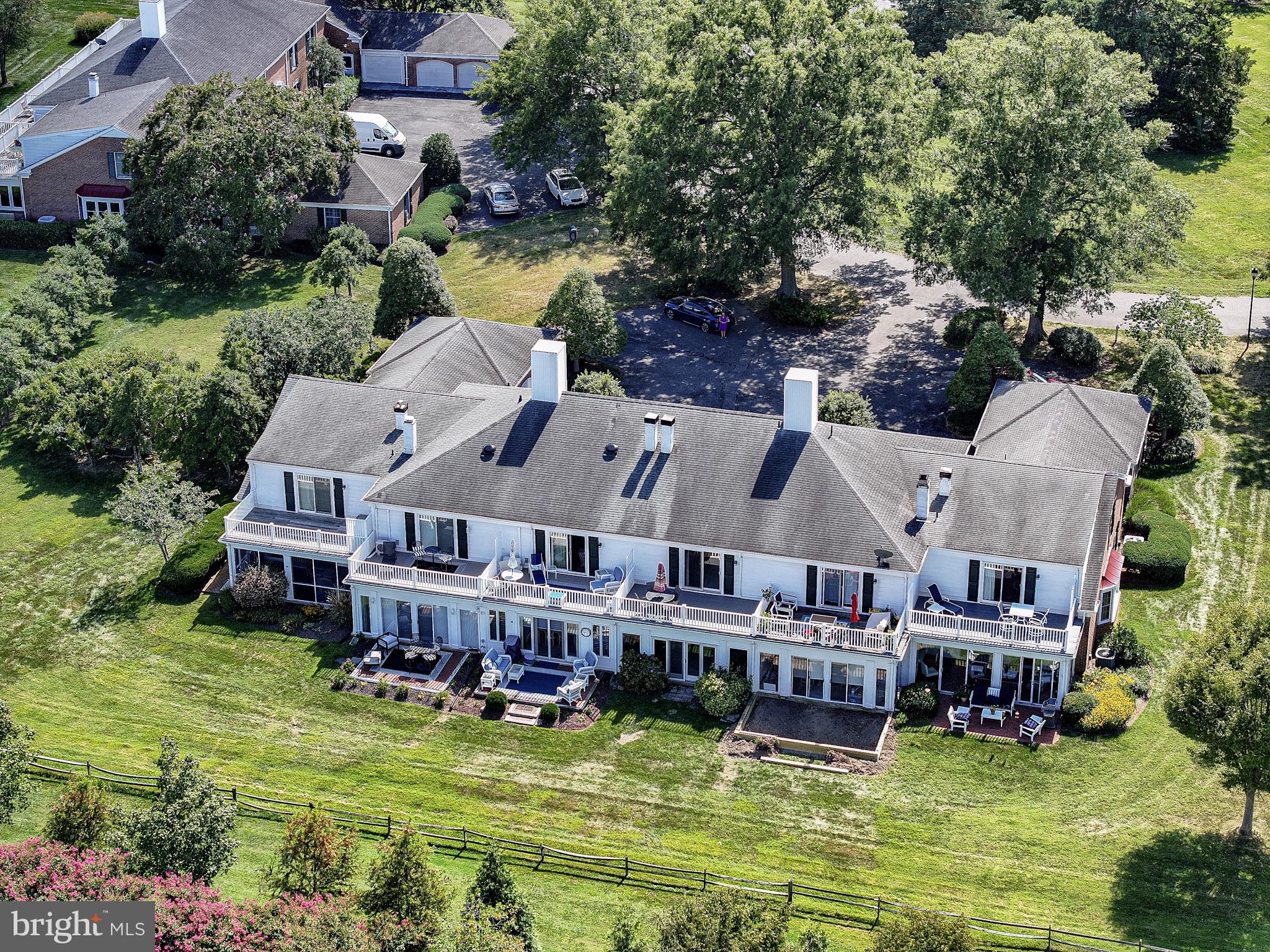 9539 QUAIL HOLLOW 303