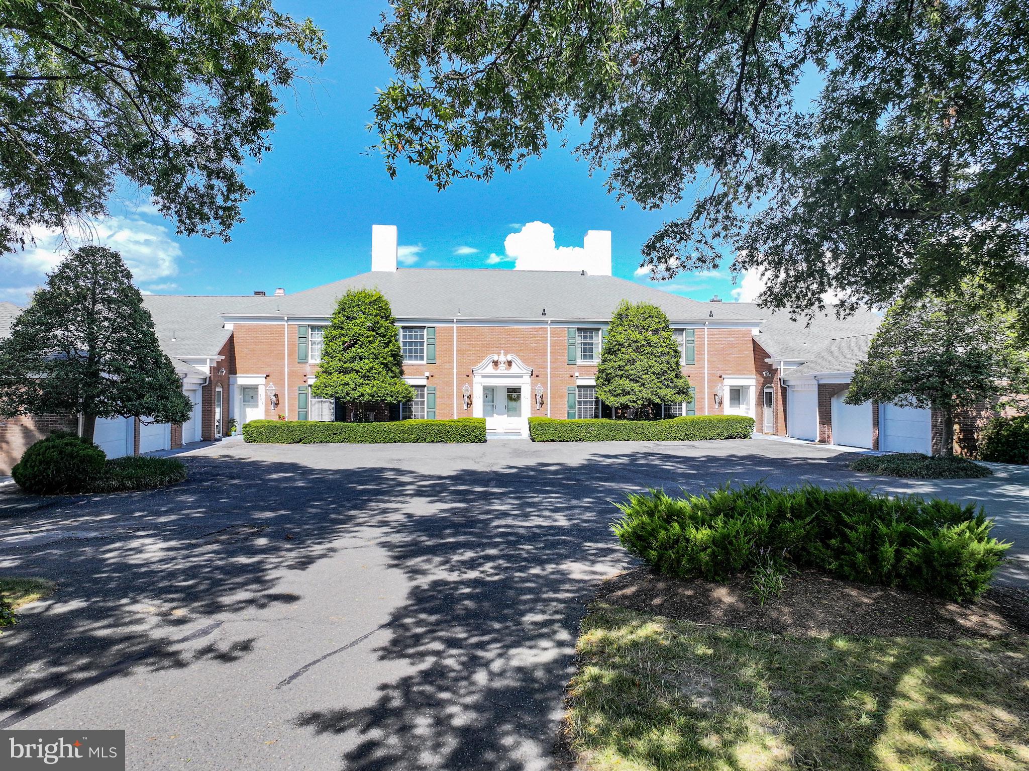 9539 QUAIL HOLLOW 303