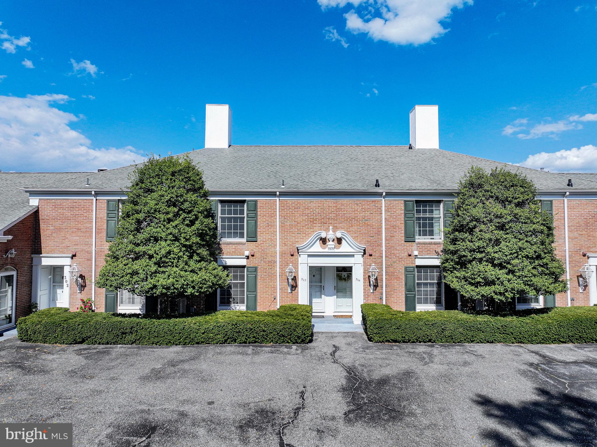 9539 QUAIL HOLLOW 303